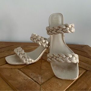 EUC braided block heel - oasis society Savannah sandal